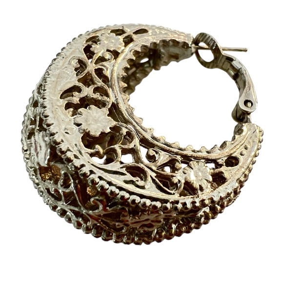 vintage Jewelry - Silver-tone Crescent Filigree Earring with Beaded Texture- single earring